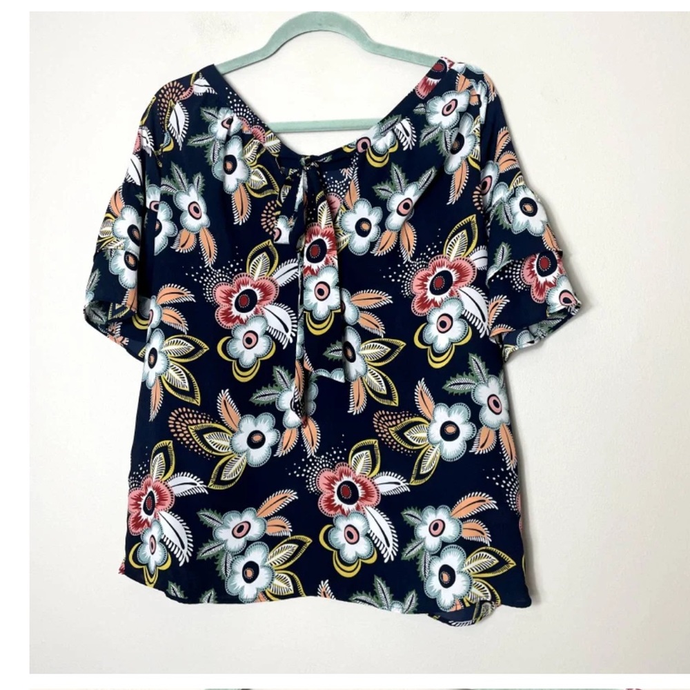 LOFT floral top
